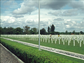 De burgergraven op Kembang Kuning.